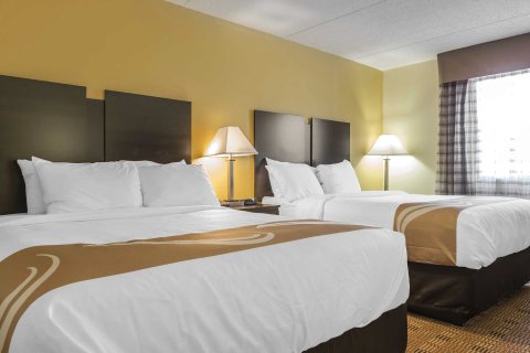 哈马维尔品质酒店(Quality Inn & Suites Harmarville)