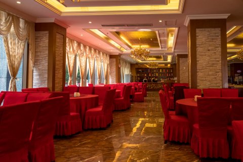 荥经蜀西大酒店