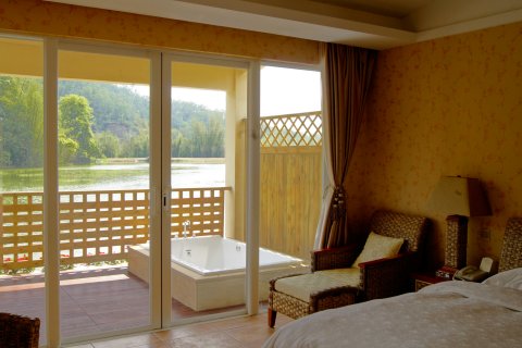 陆河御水湾温泉度假村