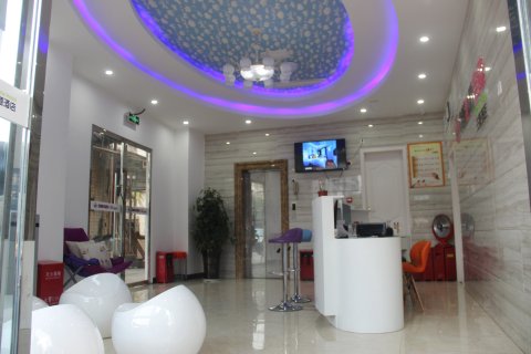 乐至珍爱主题酒店