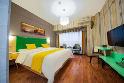 攀西印象酒店(成都武侯大道地铁站店)