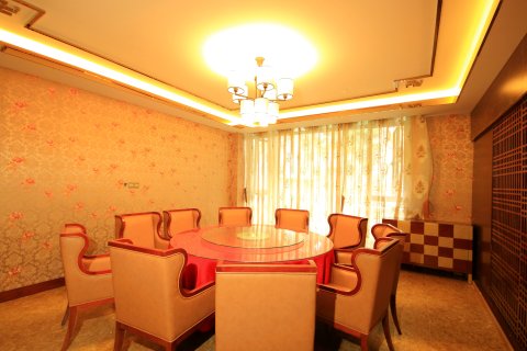 理县古尔沟诗曼温泉大酒店