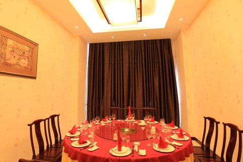 红枕安悦连锁酒店(安丘泰华城店)