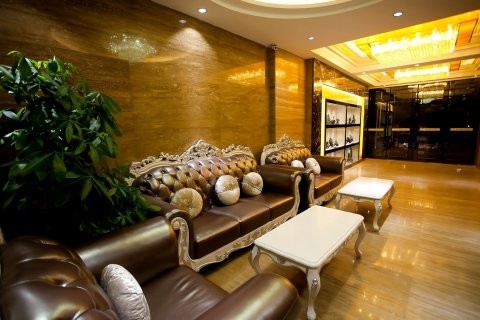 广宁百花假日酒店