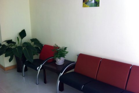 平度易捷假日酒店