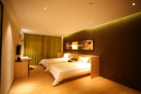 N酒店(太原万达广场柳巷店)