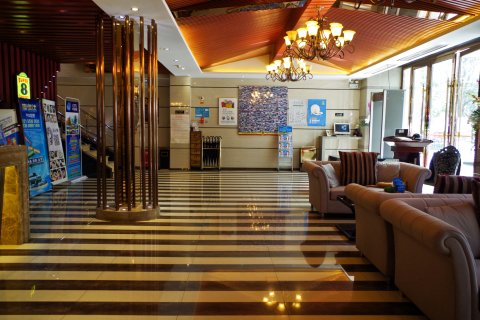 速8酒店(乌鲁木齐机场迎宾路店)