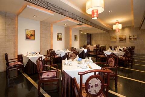 南昌中维锦峰大酒店(万寿宫八一广场店)