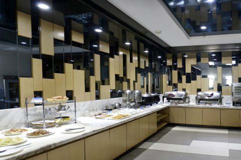 雅斯特酒店(随州文峰广场草甸子街店)