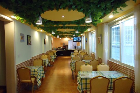 窝适·优品酒店(驻马店客运中心站火车站店)