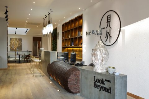 见外精品客栈(海口骑楼老街钟楼店)