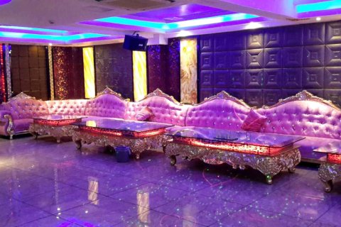 东方绿宝大酒店(三角公园店)