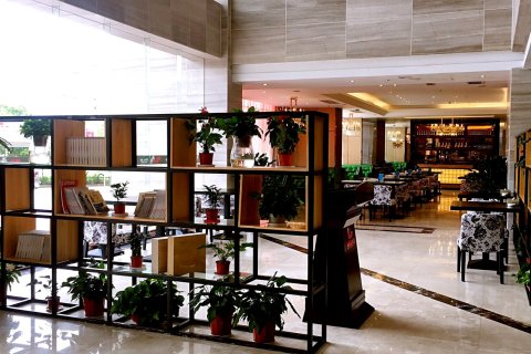 铅山鸿景大酒店