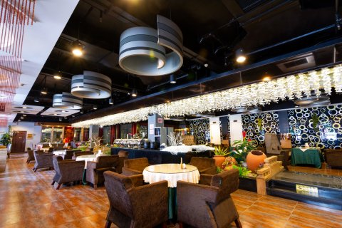 九歌假日酒店(荆州古城店)