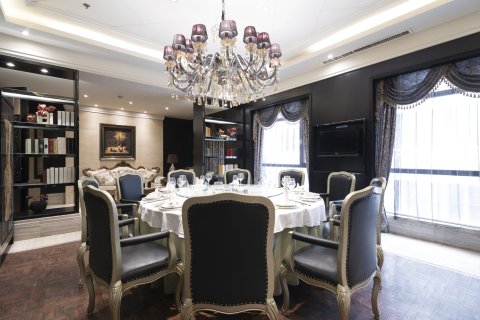 紫御国际假日酒店(承德避暑山庄店)