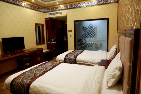 若尔盖唐克王府大酒店