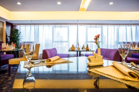 沈阳华府酒店(沈阳北站老北市店)