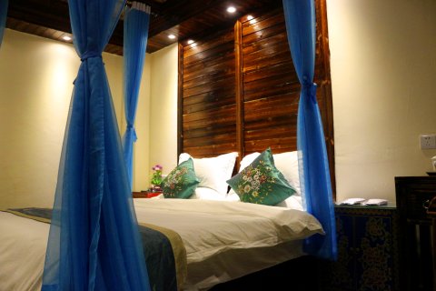 镇远十里画廊江景客栈