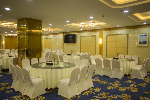 青海白云翔羚酒店