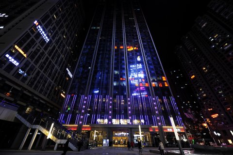 贵阳格融酒店(花果园购物中心松花路地铁站店)