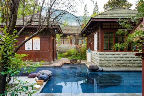 中铁花水湾温泉酒店