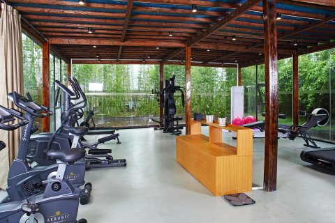 优逸酒店(柳州窑埠古镇万象城店)