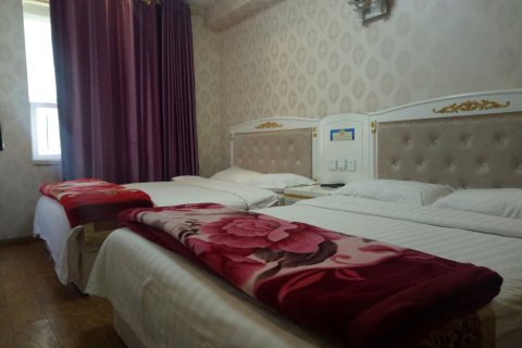 若尔盖旭日阳光假日酒店