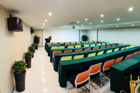 佳宜酒店(诸城和平街老百盛店)