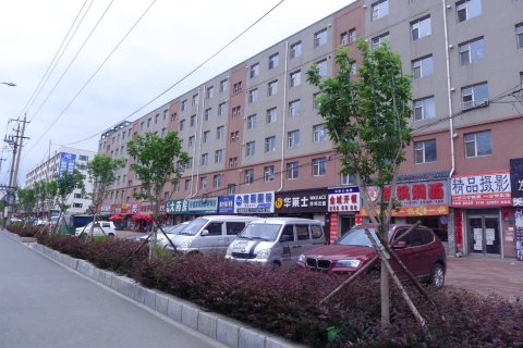 银河假日酒店(永吉金城商务中心店)