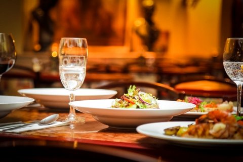 长春名门饭店(动植物公园东北师大店)