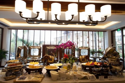 三亚龙兴莱曼海景度假酒店