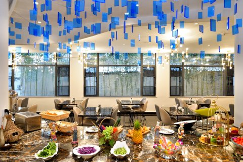 昆明私悦酒店(南强街塘子巷地铁站店)