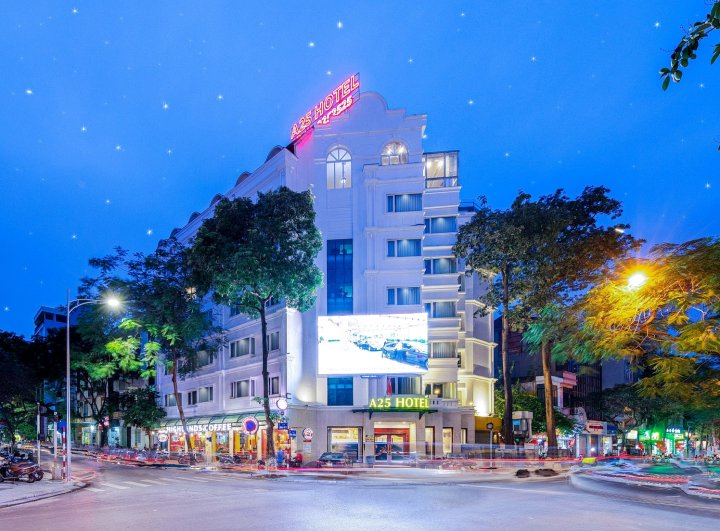 A25酒店 - 23 泉城(A25 Hotel - 23 Quan Thanh)