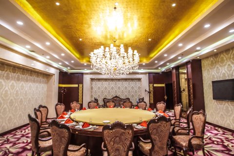 本溪县天赐万豪酒店