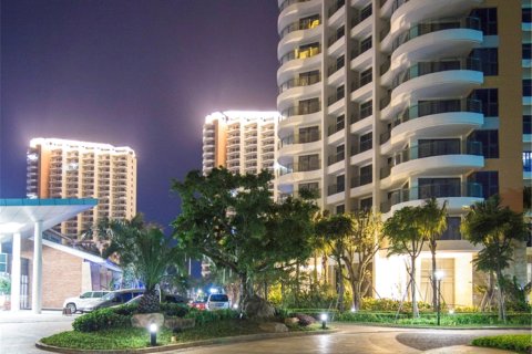 万宁神州半岛旅达屋度假公寓君临海店