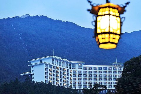 薄刀峰度假酒店