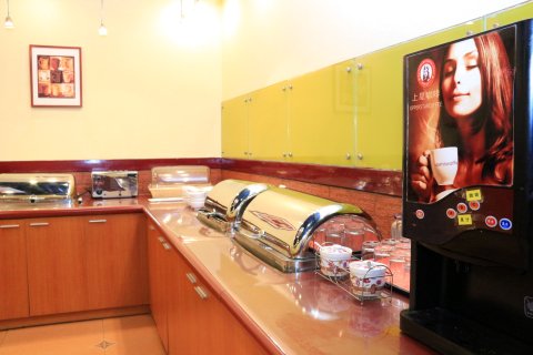 如家派柏·云酒店(葫芦岛火车站店)