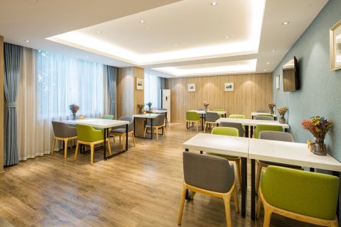 莫林风尚酒店(长沙世界之窗广电中心店)