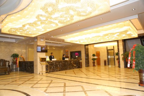 迭部藏巴拉大酒店(迭部县电尕中心广场店)