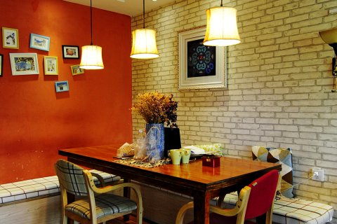 登巴连锁客栈(贵阳店)