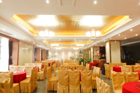 见景电影酒店(临湘步行街店)