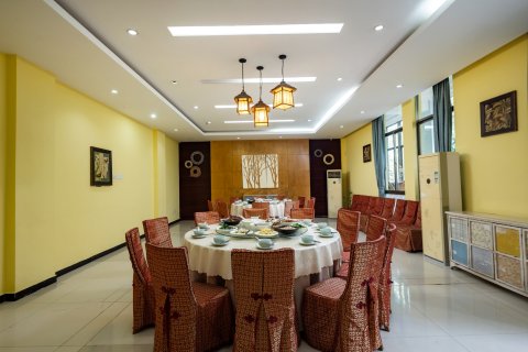 森林客栈(儋州植物园热科院海南大学店)