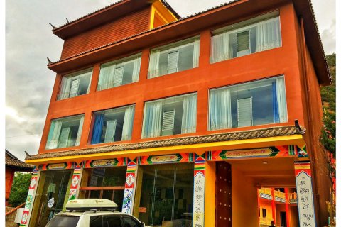 泸沽湖豪麟酒店