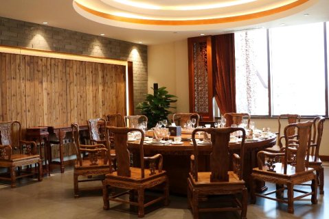 王朝圣地温泉酒店(长白山北景区集散中心店)