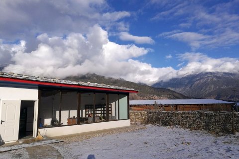 米林远方有个家精品客栈