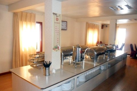 世佳商务酒店(巩义正上豪布斯卡店)