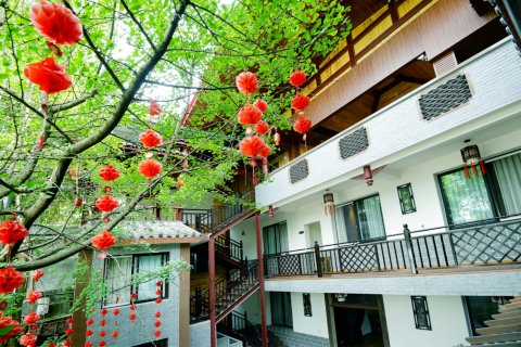 青城山忆楠客栈