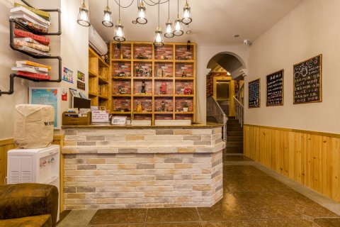 三亚夏末花开海岸客栈(三亚湾吉祥街有轨电车站店)