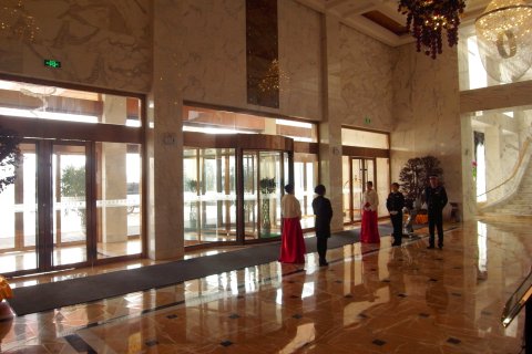 鄢陵金雨玫瑰庄园酒店