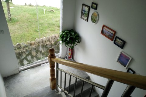 云和梯田溪边民宿